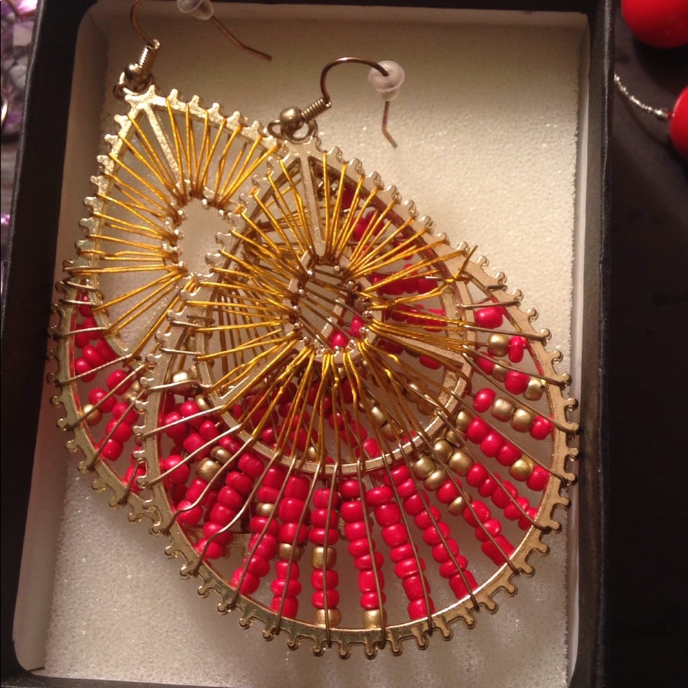 Red and Gold earrings! Supper cute!